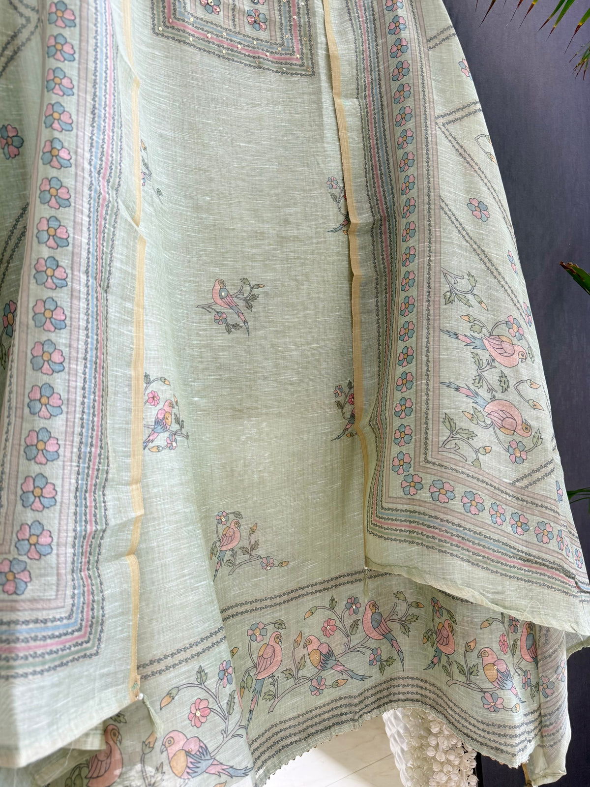 Linen handwork birds suit