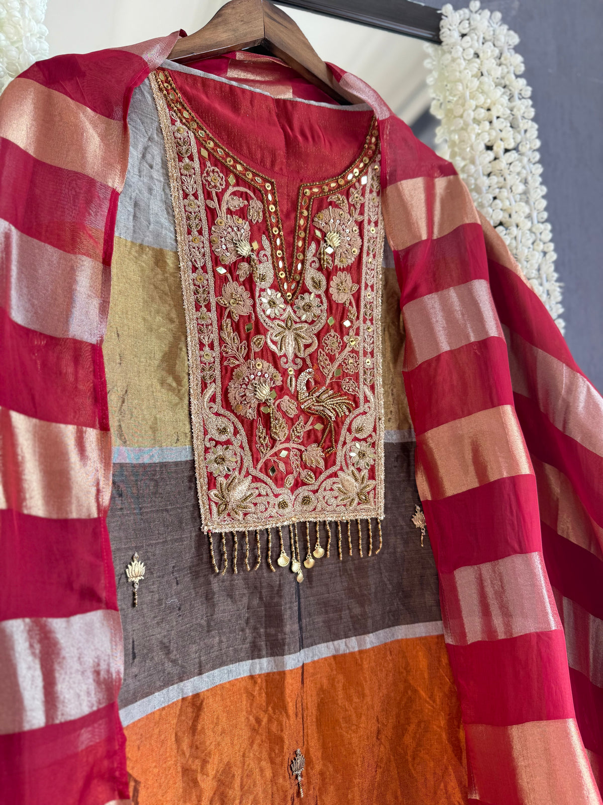 Luxurious mettalic lotus suit