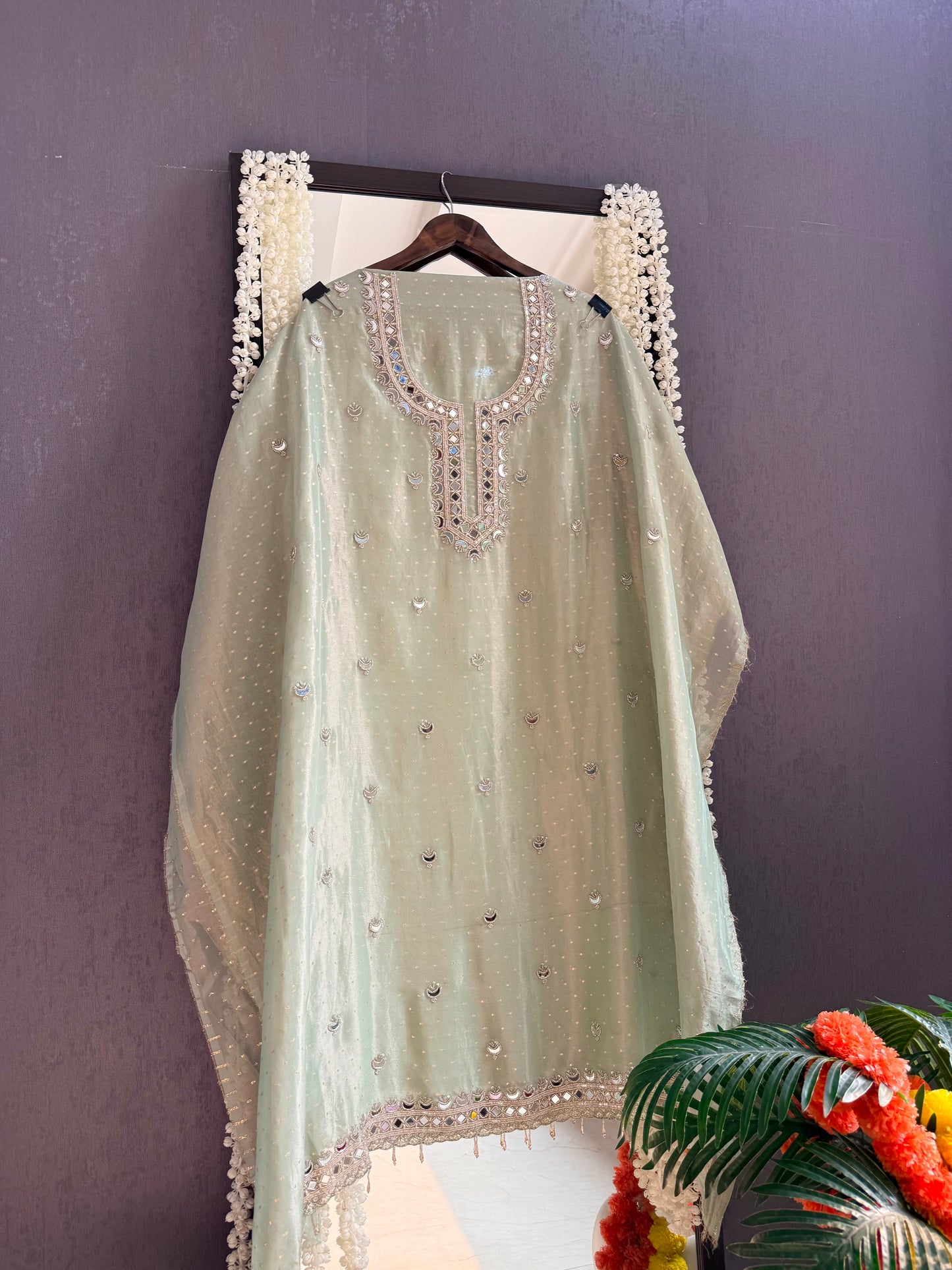 Chaand Mirrorwork suit