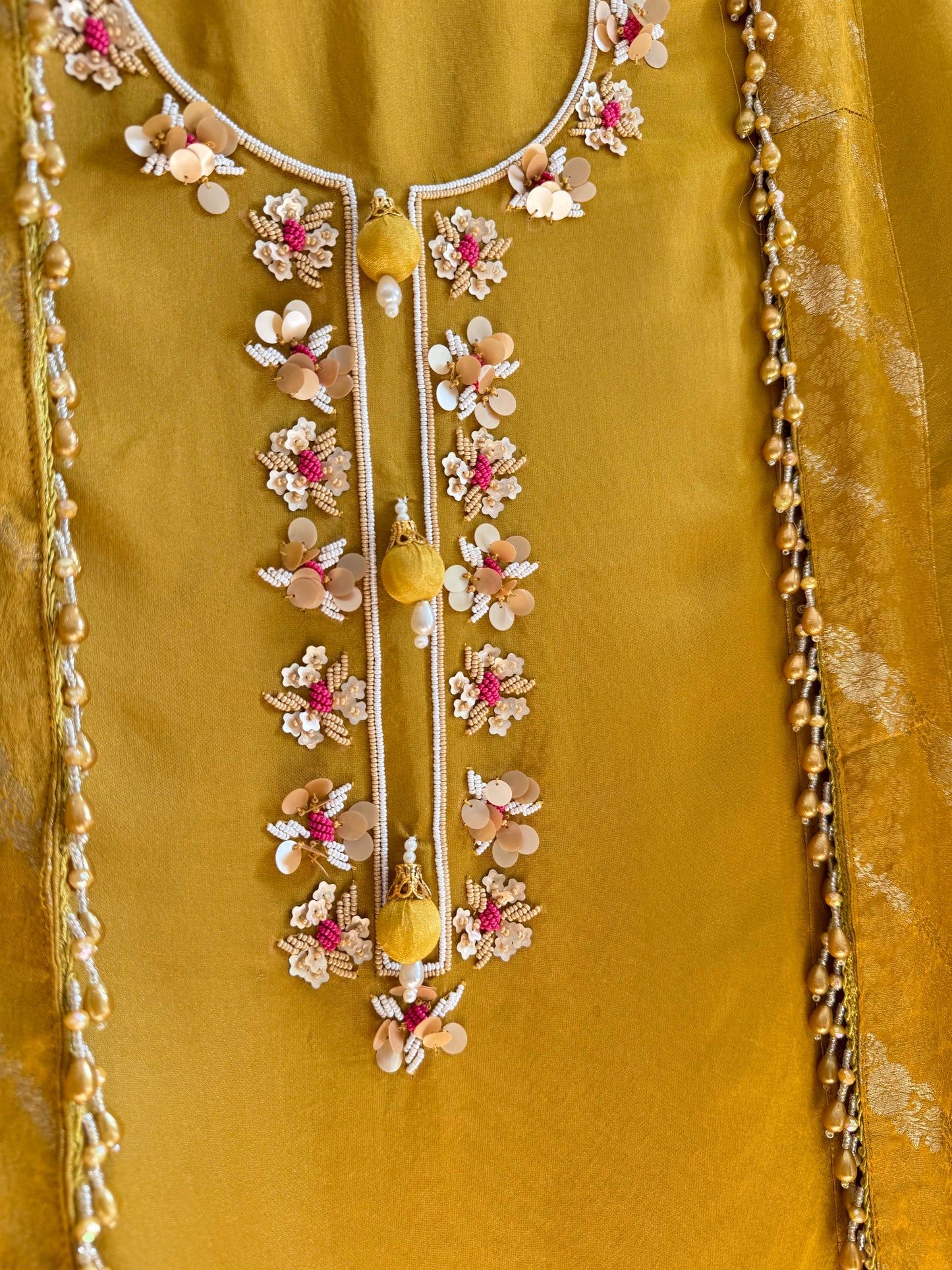 Luxurious elephants Handwork suit