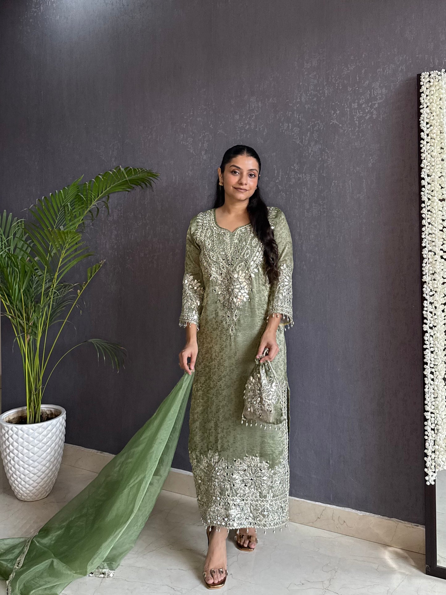 Tissue jacquard gotapatti mirror set