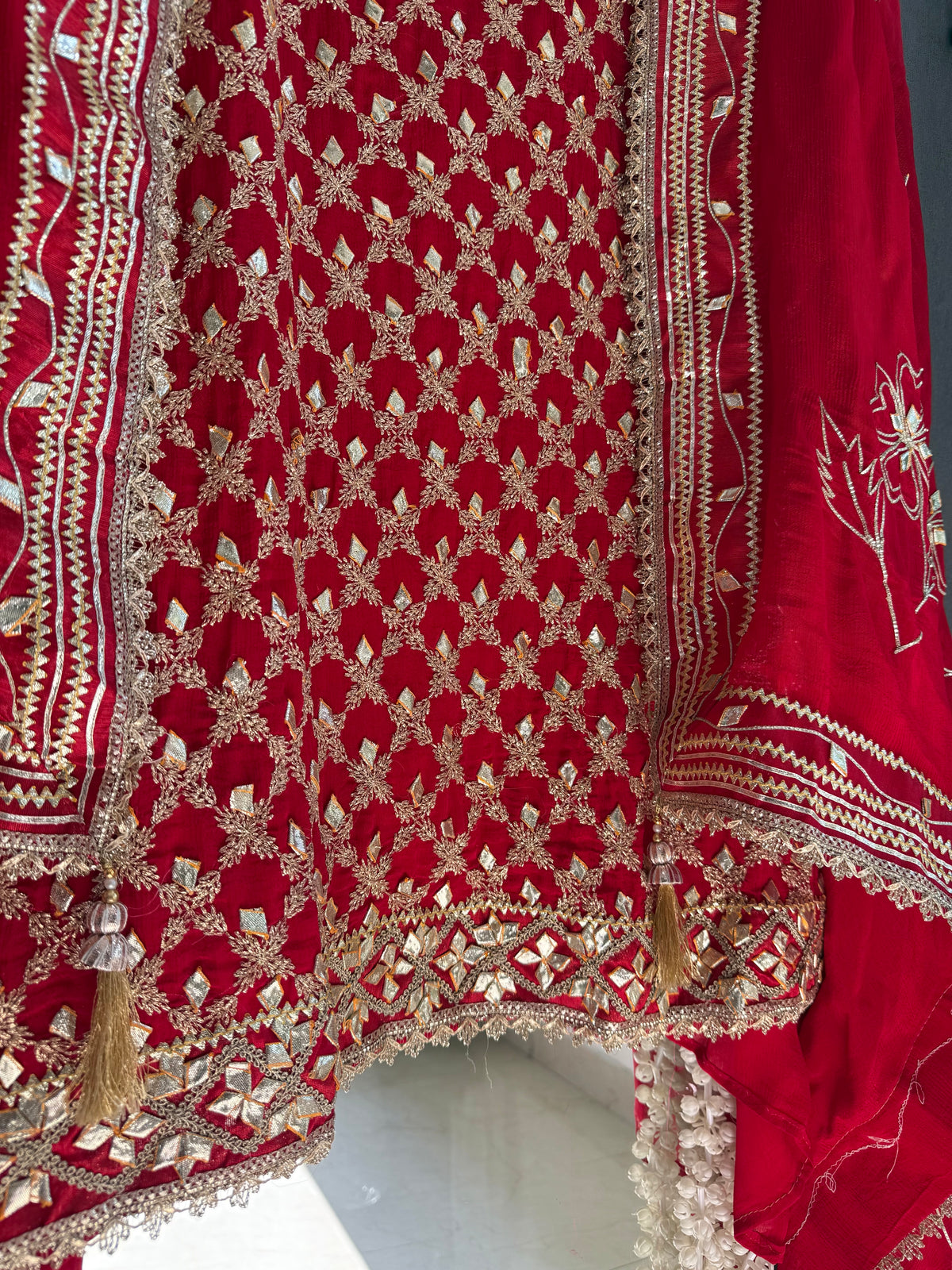 Luxurious gotapatti pitta work suit