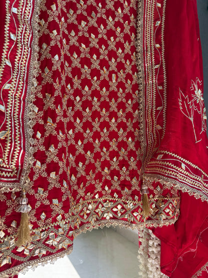 Luxurious gotapatti pitta work suit
