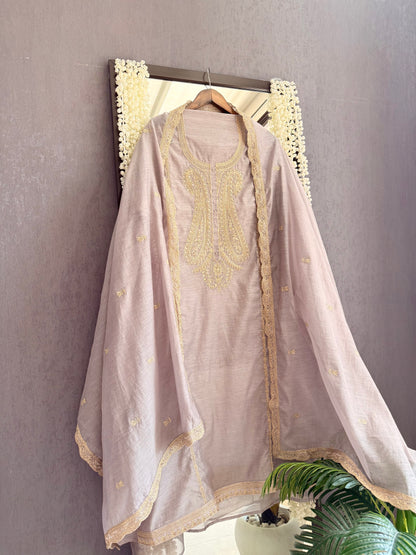 Luxurious Mul chanderi dori sitara suit
