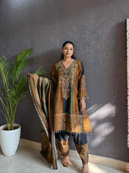 Premium silk ajrakh set
