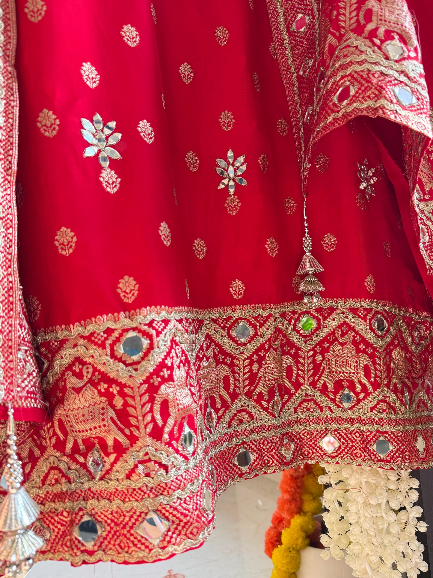 Luxurious crepe Benarsi Mirrorwork suit