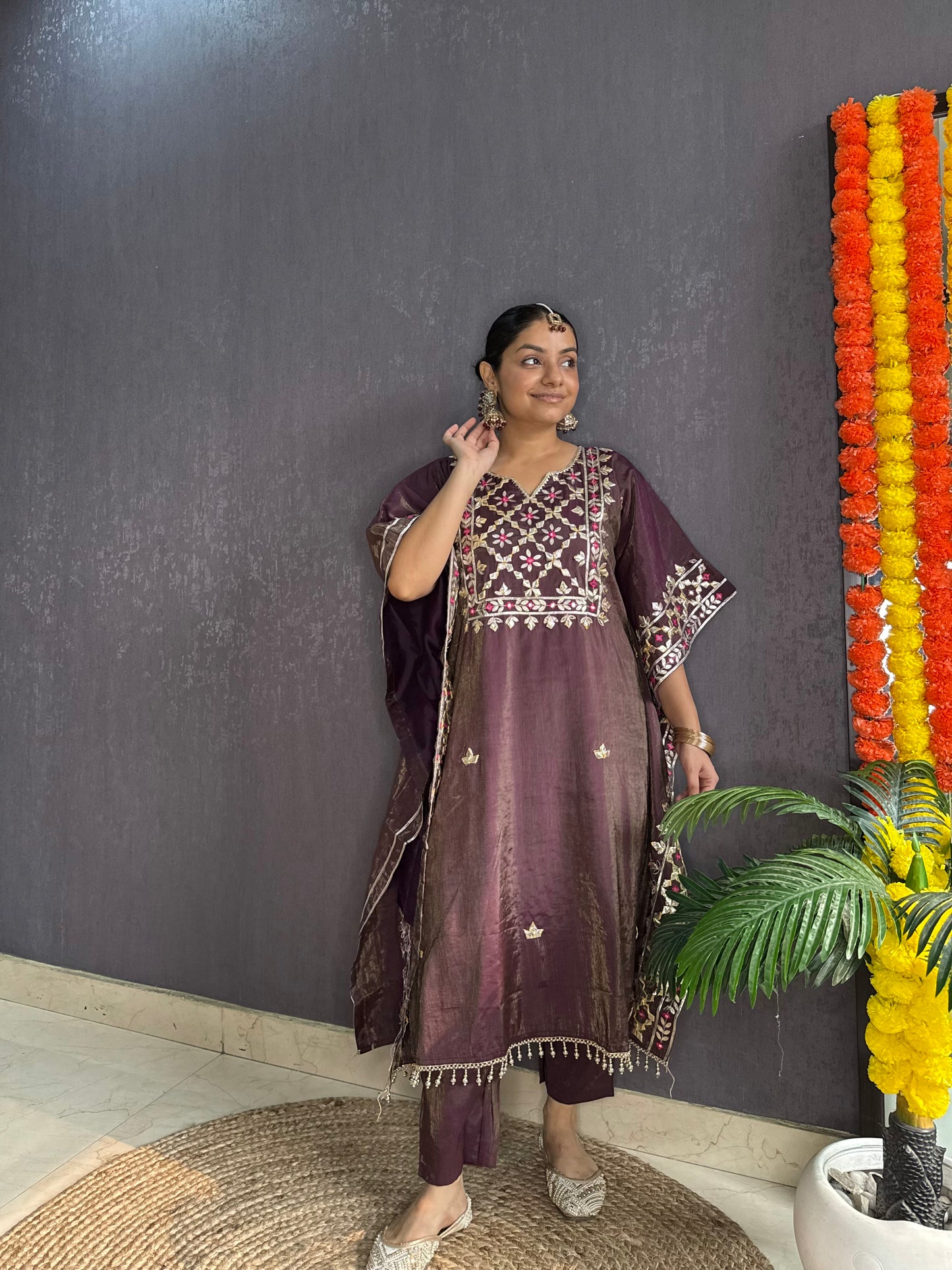 Gotapatti kaftan set