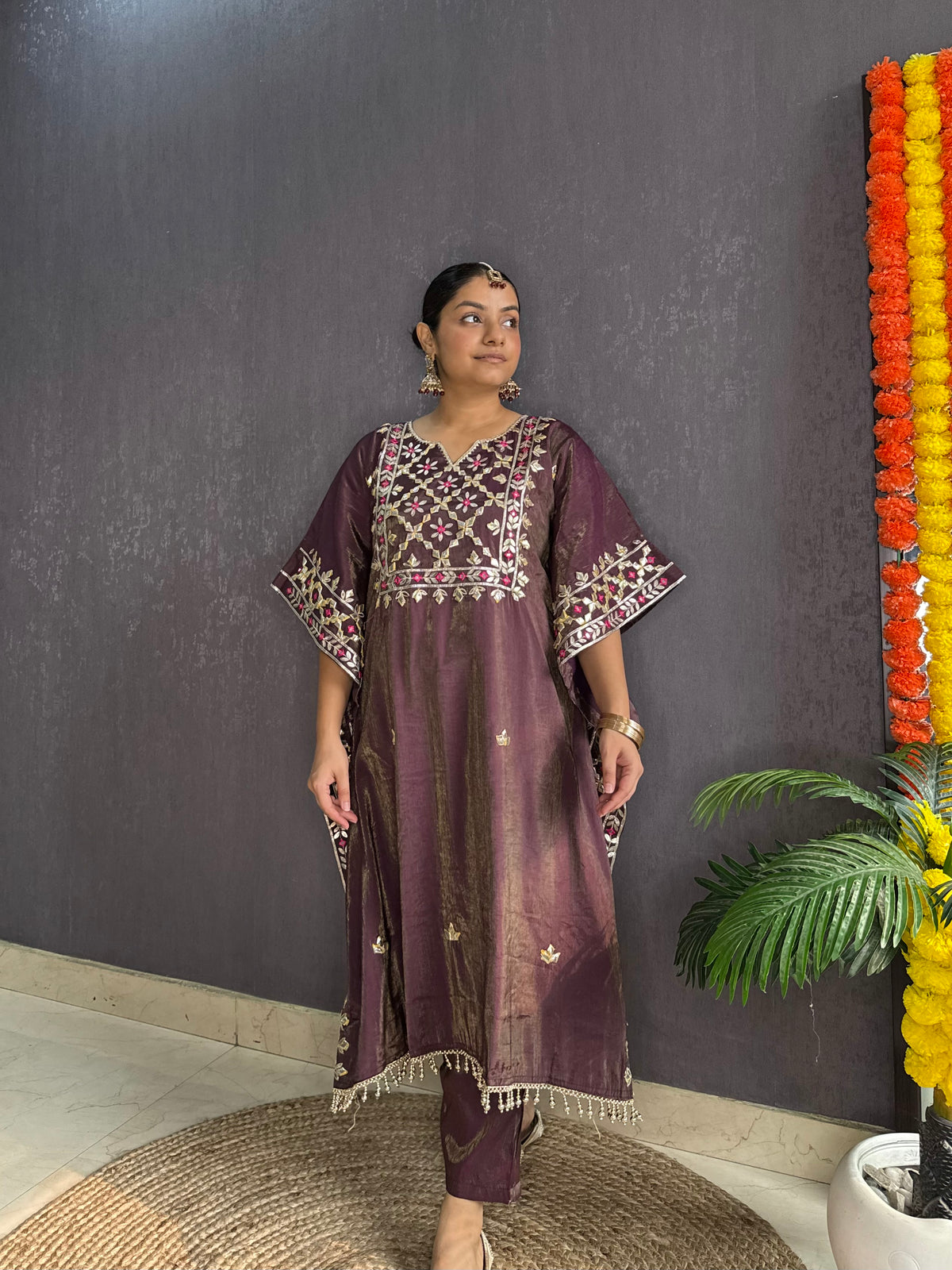 Gotapatti kaftan set