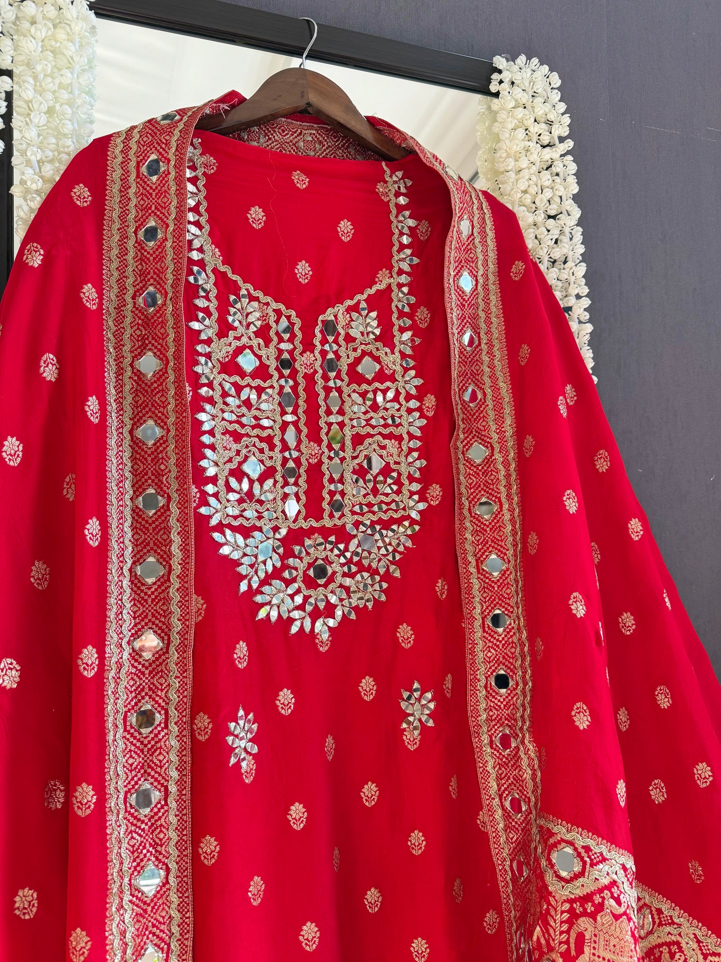 Luxurious crepe Benarsi Mirrorwork suit