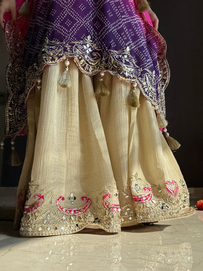 Luxurious Bandhani kaftan set