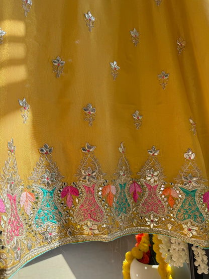 Luxurious Gotapatti Tissue silk suit