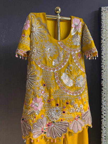 Luxurious raw silk Handwork set
