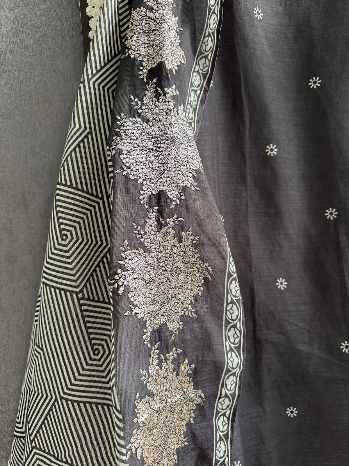Pure Linen zari suit