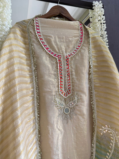 Luxurious Gotapatti ombré suit