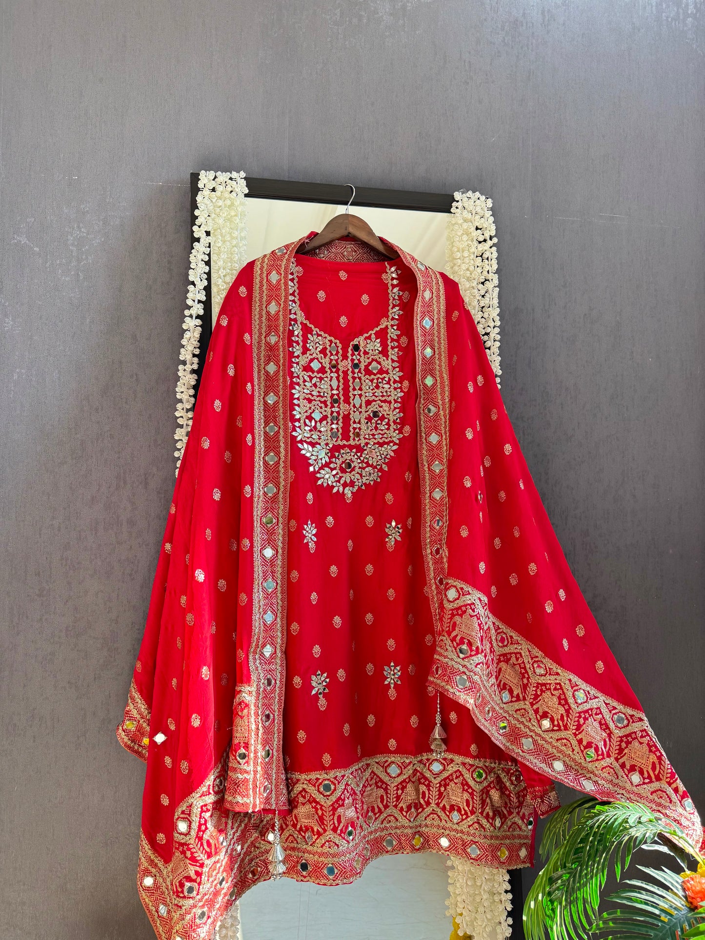 Luxurious crepe Benarsi Mirrorwork suit