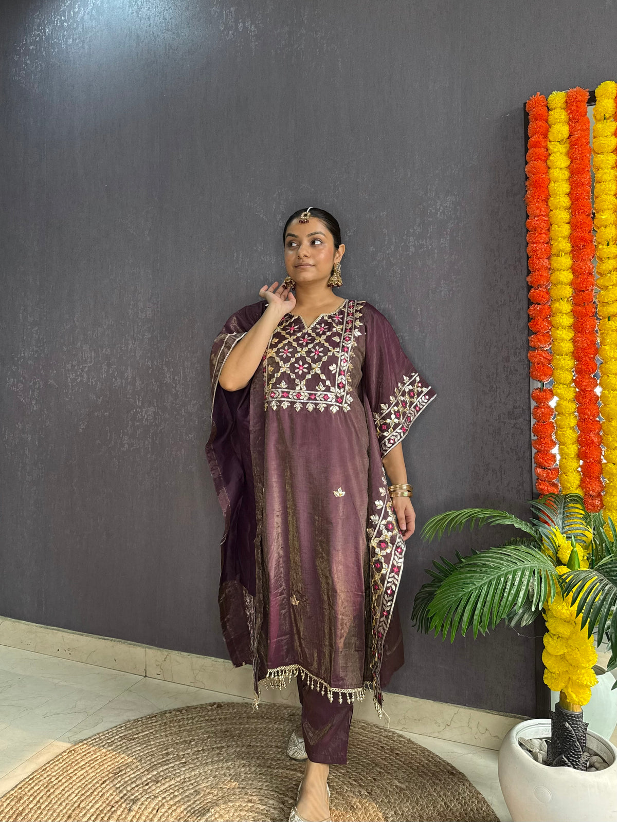Gotapatti kaftan set