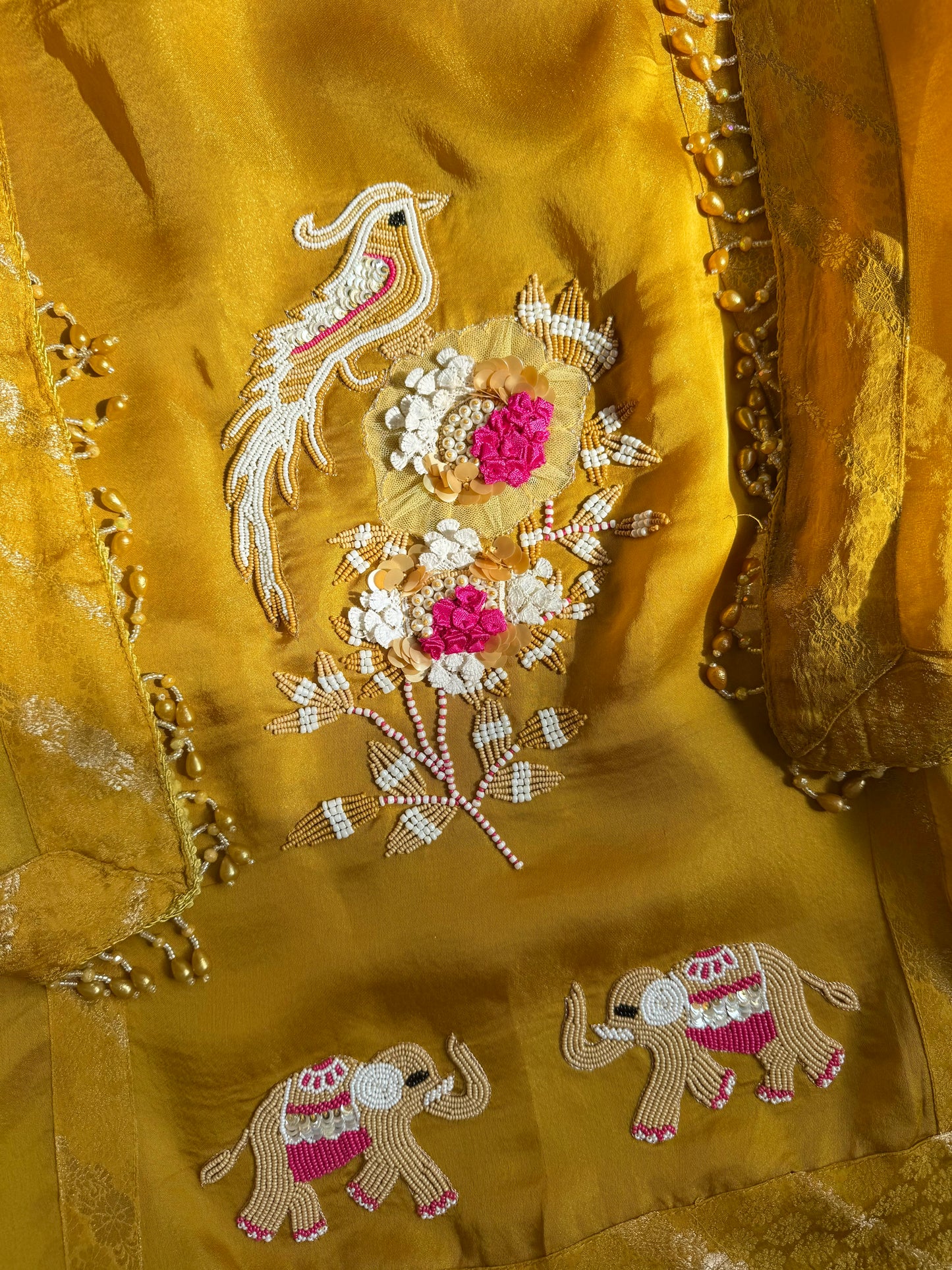 Luxurious elephants Handwork suit