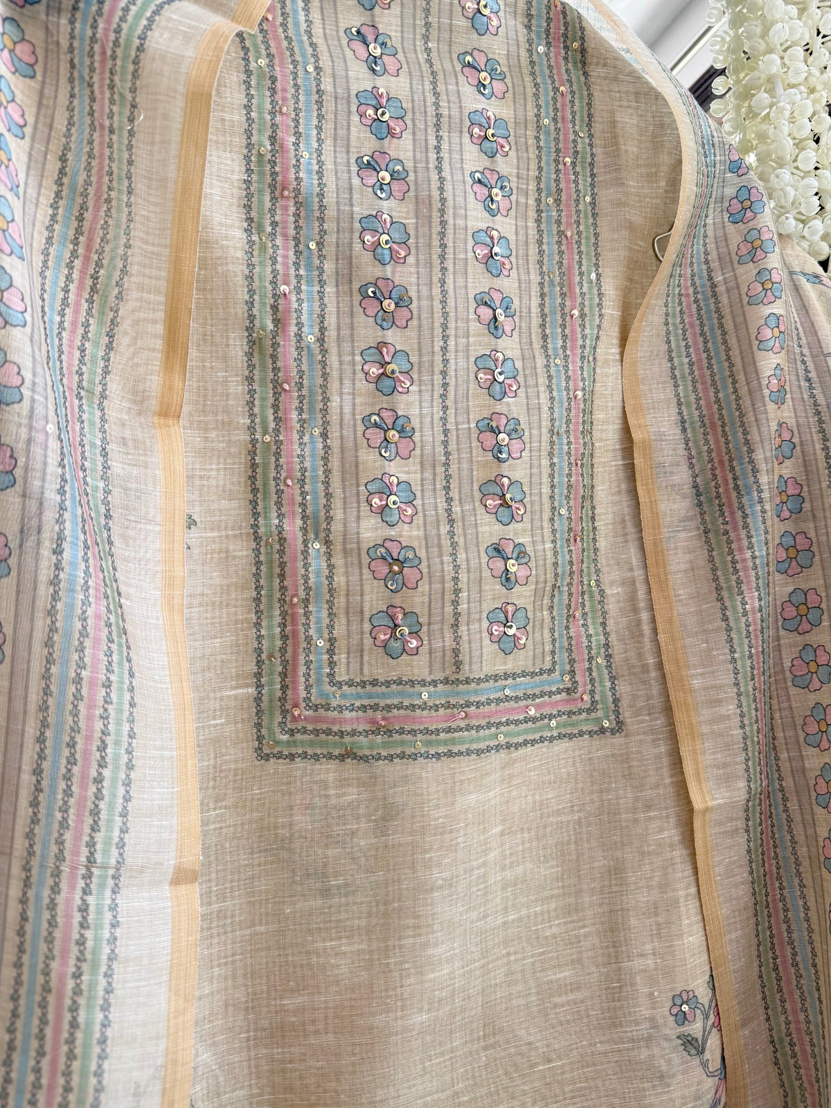 Linen handwork birds suit