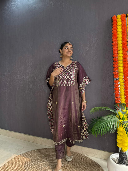 Gotapatti kaftan set