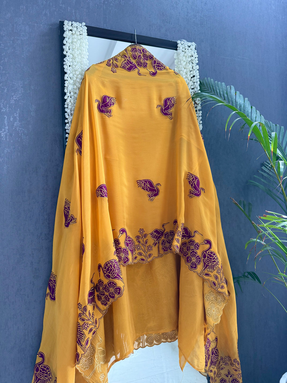 Organza appliqué work flamingos suit