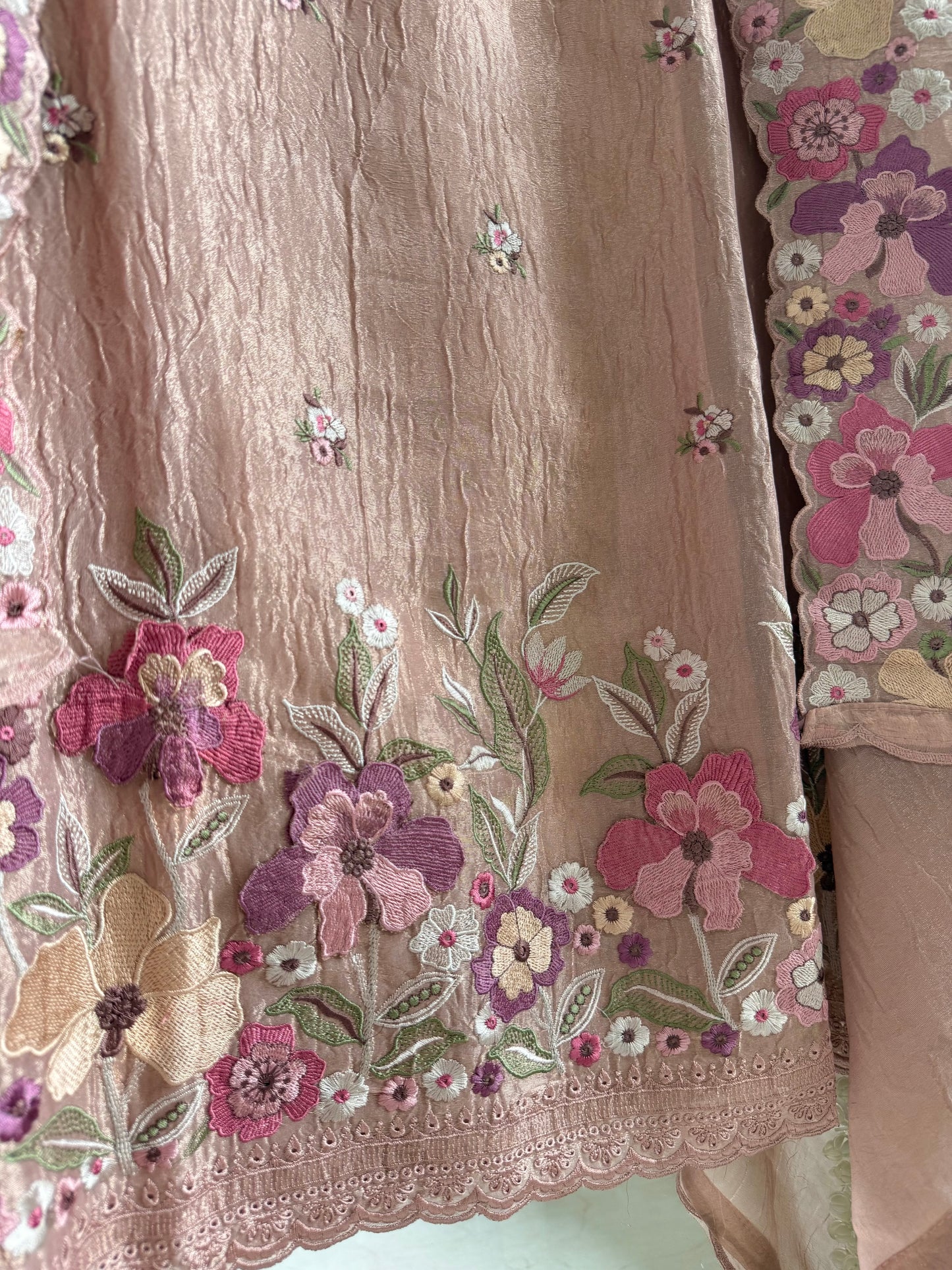 Luxurious Mul chanderi appliqué work floral suit