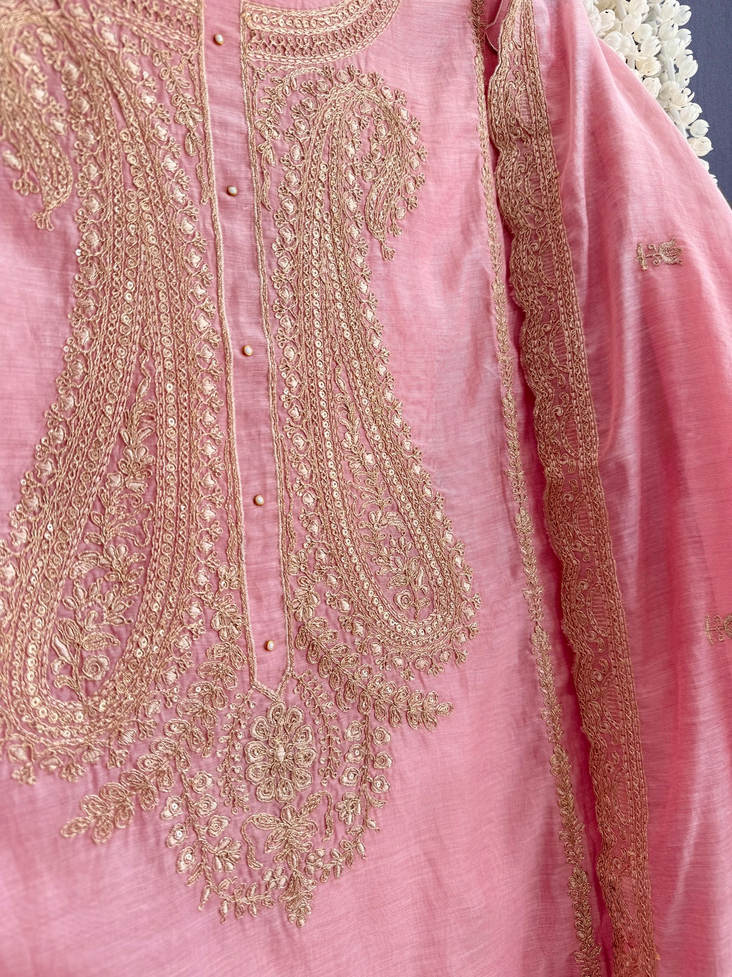 Luxurious Mul chanderi dori sitara suit