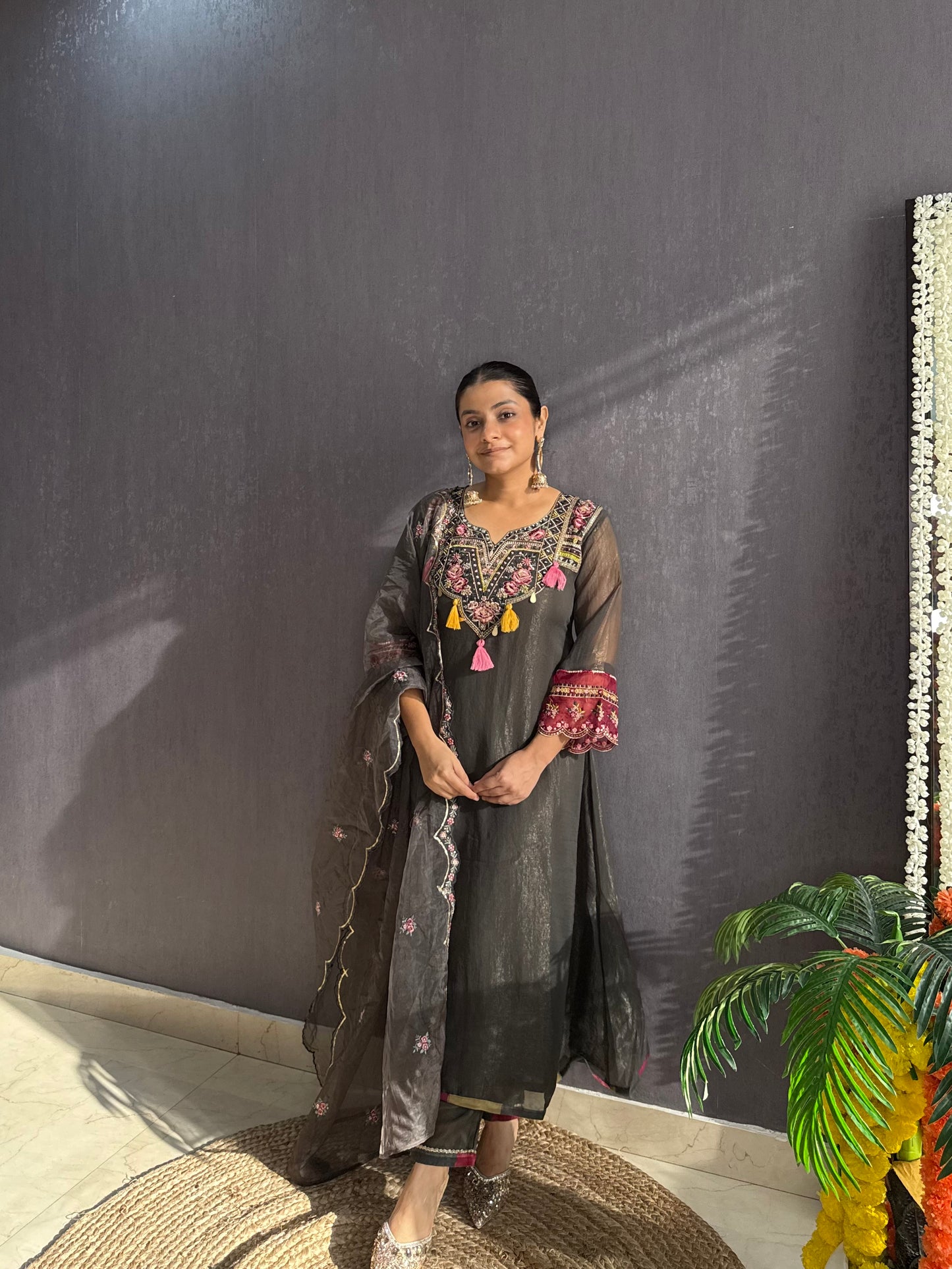 Tissue silk Handwork suit set