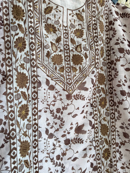 Luxurious Mul chanderi swans suit