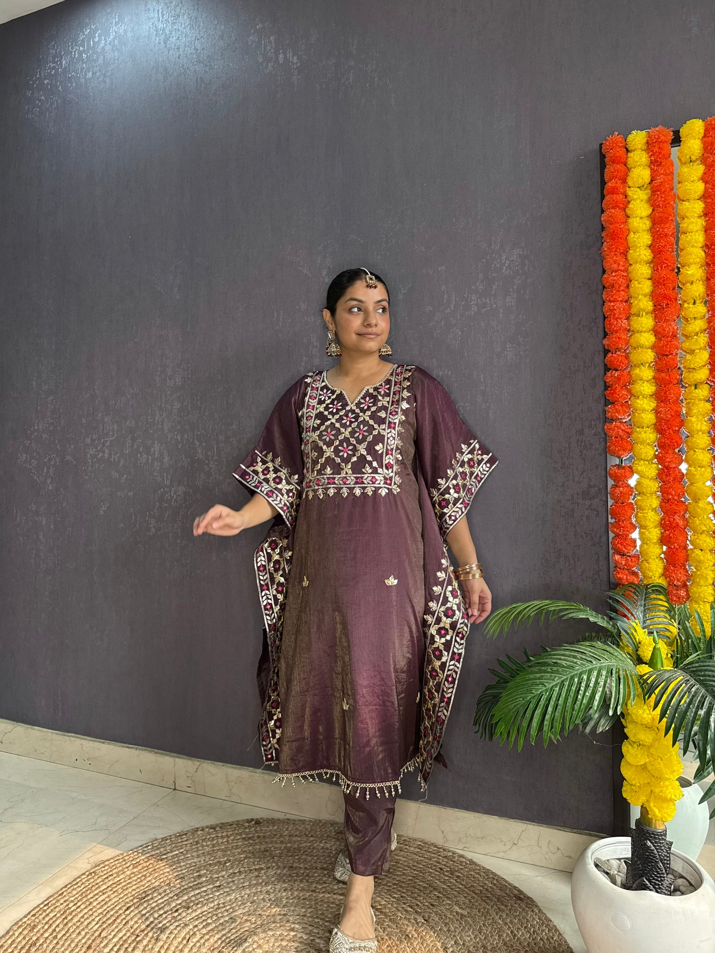 Gotapatti kaftan set