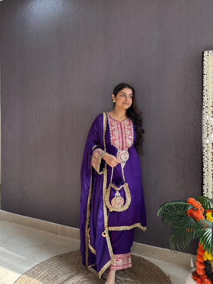 Luxurious raw silk aari work set
