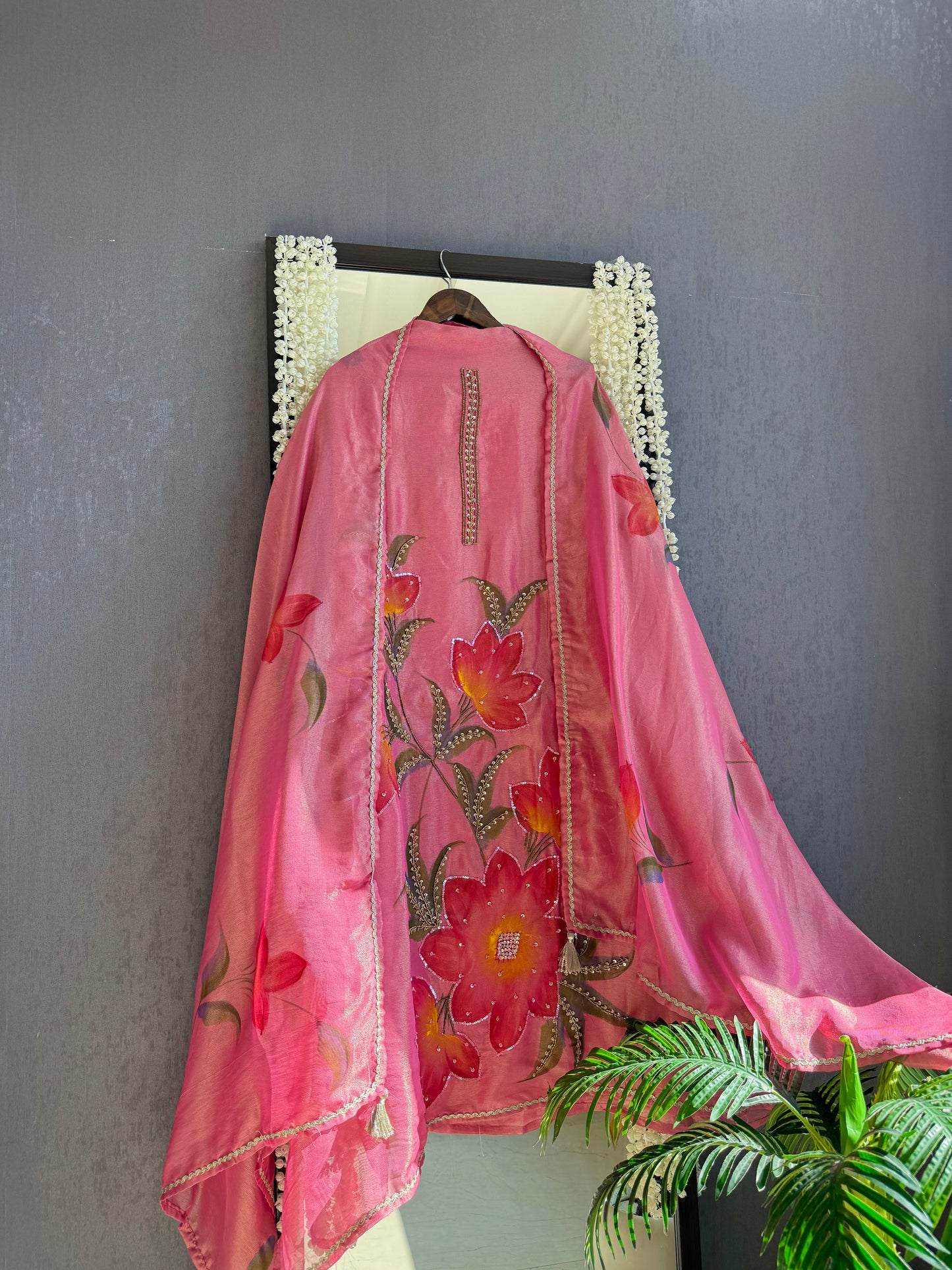 Premium handpainted handwork suit