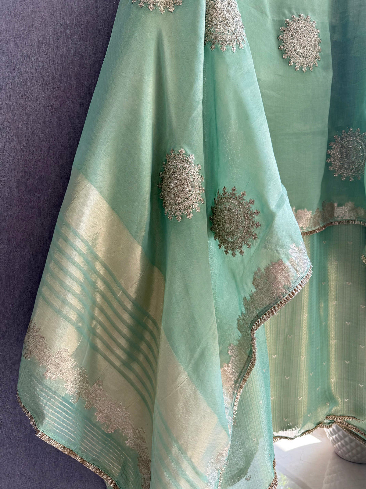 Luxurious Tissue benarsi zari handwork suit