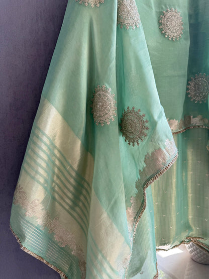 Luxurious Tissue benarsi zari handwork suit