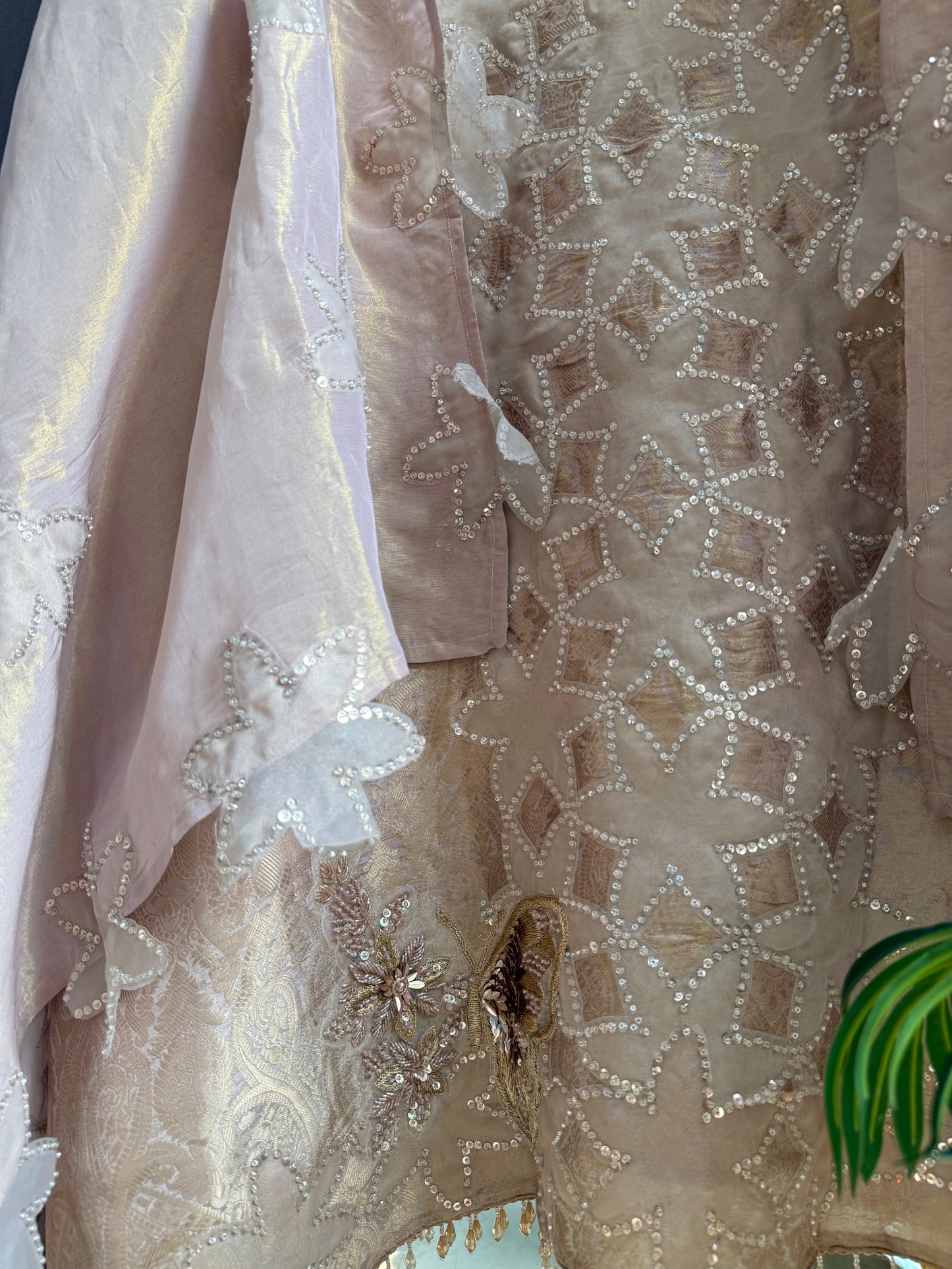 Luxurious brocade cutwork Tissue silk suit