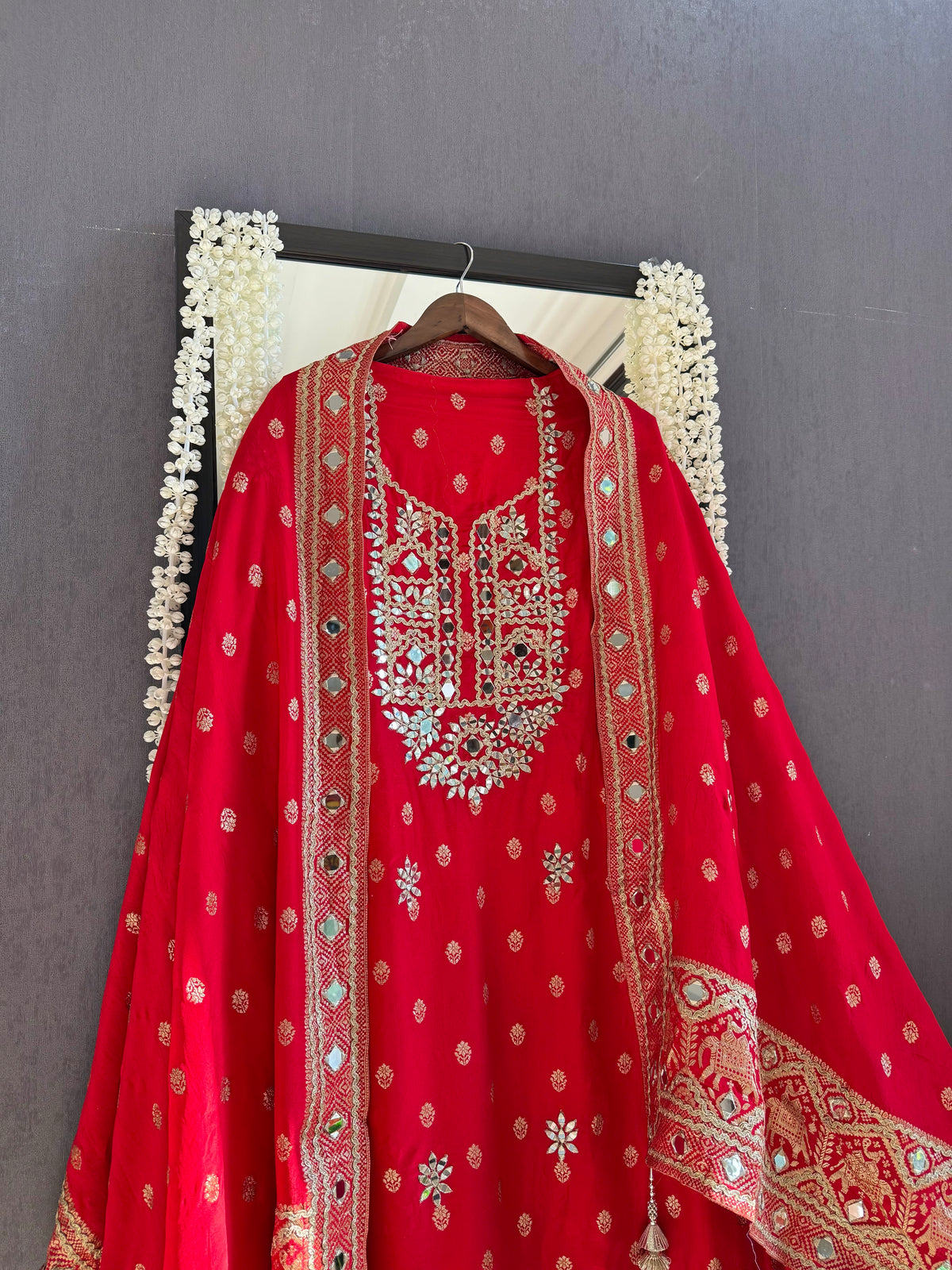 Luxurious crepe Benarsi Mirrorwork suit