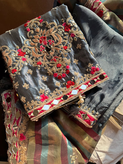 Luxurious mettalic Mirrorwork suit