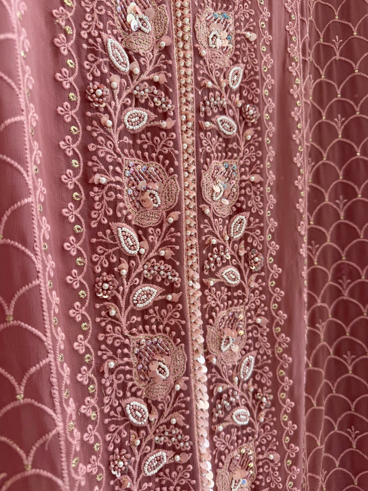 Lucknowi handwork suit