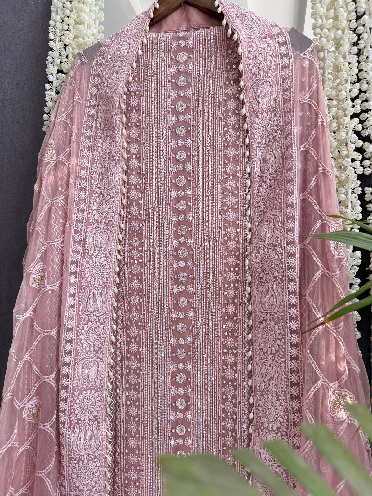 Lucknowi handwork suit