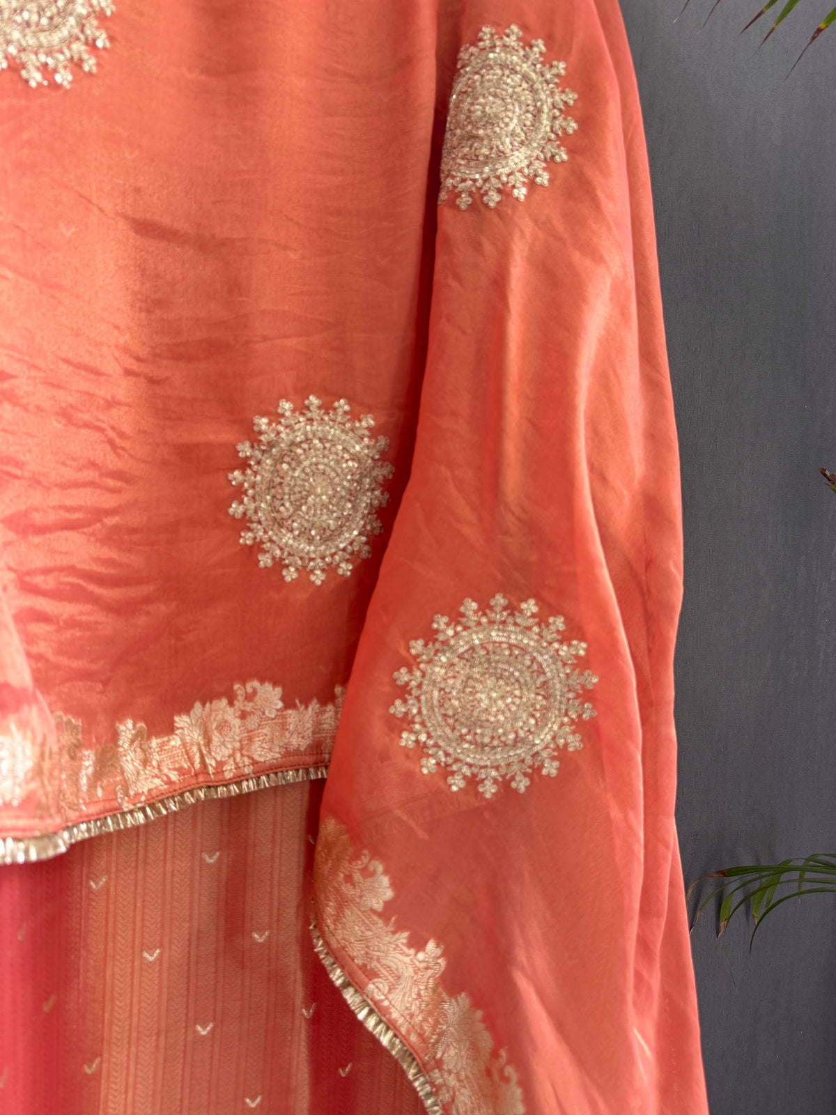 Luxurious Tissue benarsi zari handwork suit