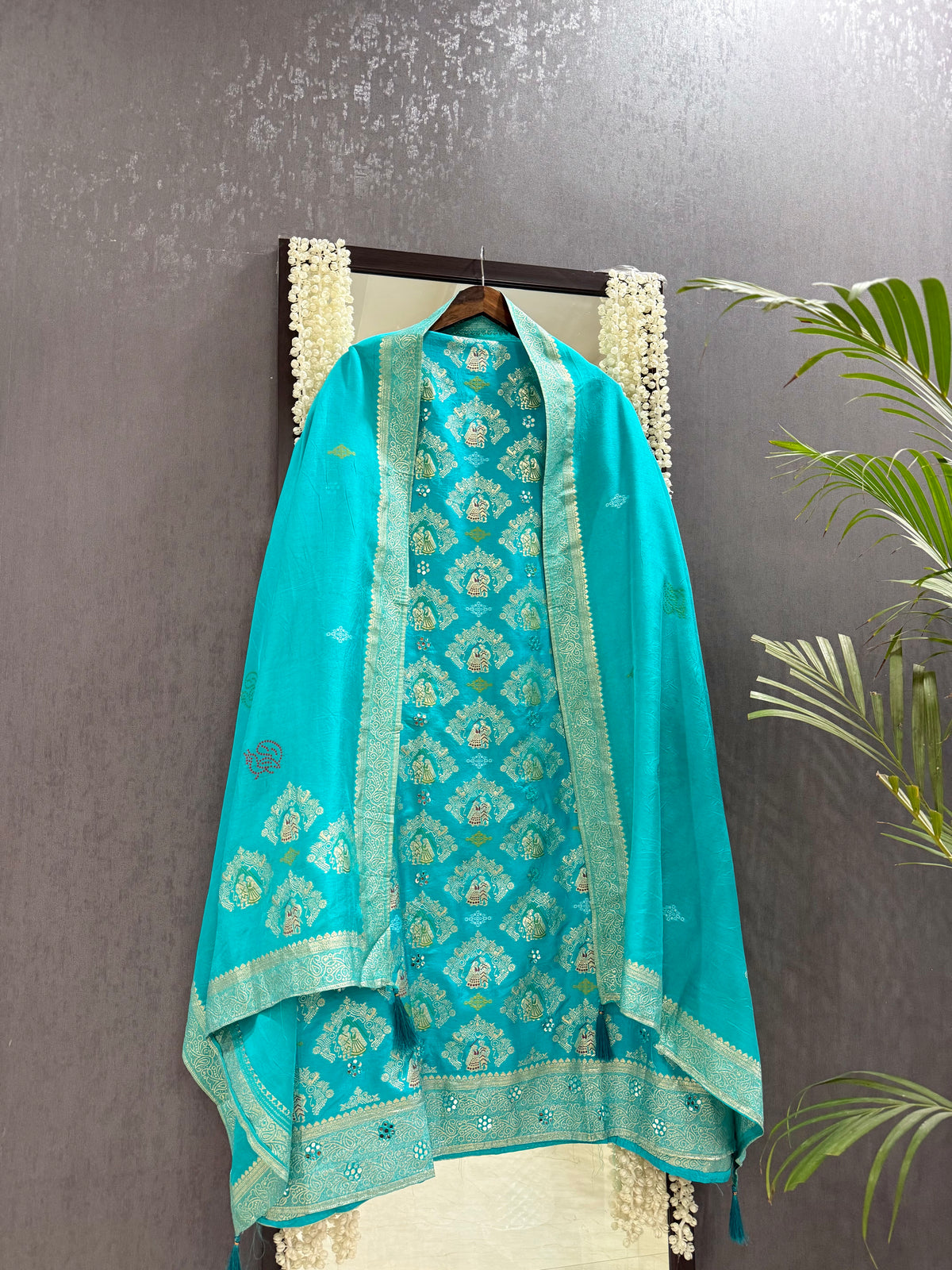 Meenakari Benarsi raja rani suit